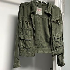 Cropped military jacket